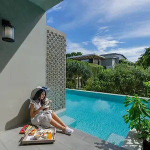 Отель Proud Phuket, Naiyang ****